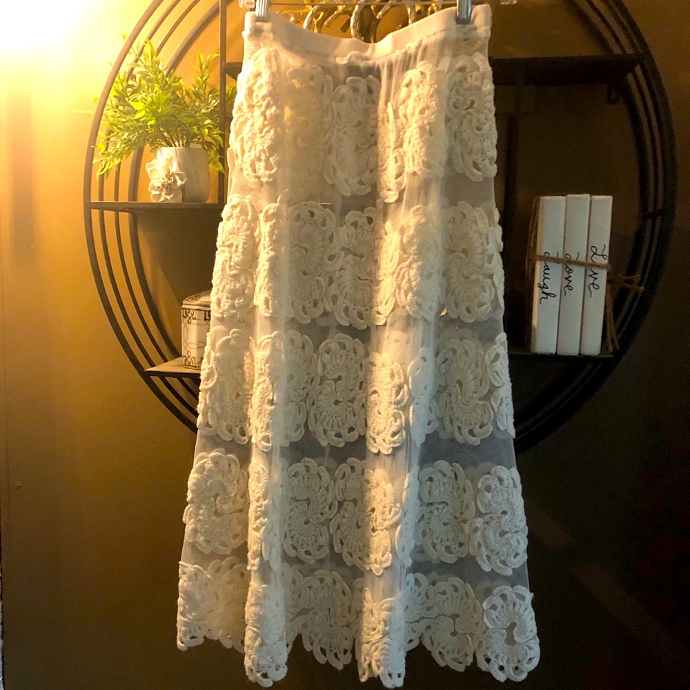 Soft off white maxi/midi skirt